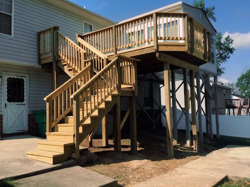Wood Vs. Composite: Deck Contractors In Richmond Va Explain The Best Choice