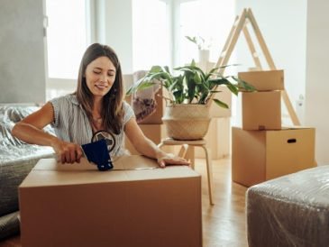 Why Consider Decluttering Before Moving to Make It Less Expensive and Easier: Safe Ship Moving Services