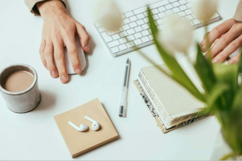 香港財務報告準則在跨境業務中的角色