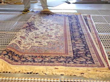 Choosing the Right Cleaning Method: Expert Tips for Oriental Carpet Care
