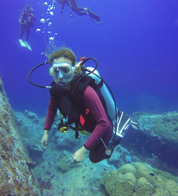 Never Been Diving? Here’s What Your First Time Underwater Actually Feels Like