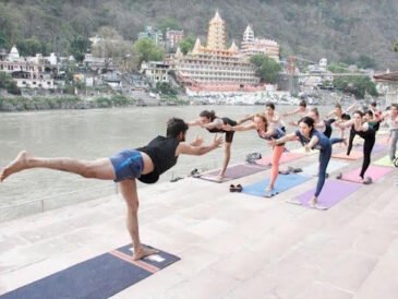 Yoga Ashram in Rishikesh: A Complete Guide to 300 Hour Yoga Teacher Training