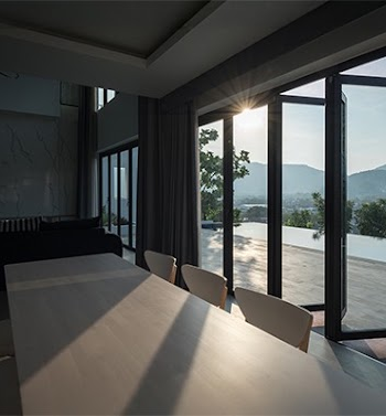 Are Folding Sliding Doors Suitable for Indoor-Outdoor Spaces?